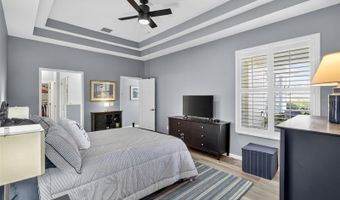 5610 GOLDEN ISLES Dr, Apollo Beach, FL 33572