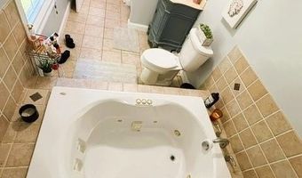 18 Calef St 1, Cranston, RI 02920