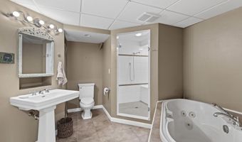 29 Sturgis Ln, Barnstable, MA 02630