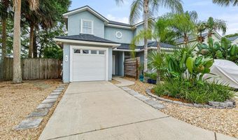 66 W 14TH St, Atlantic Beach, FL 32233