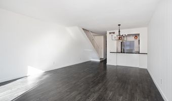 5700 Baltimore Dr 16, La Mesa, CA 91942