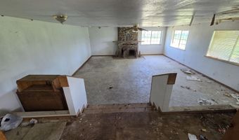 5419 Shady Ln, Anderson, CA 96007