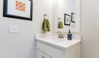 5910 SW Dryden Rd, Bentonville, AR 72713