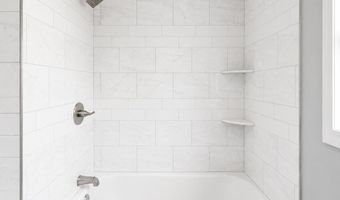 74 Blairwood Ln, Albrightsville, PA 18210