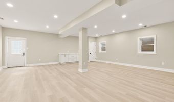 10700 ALLOWAY Dr, Potomac, MD 20854