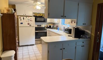124 Brentwood Dr, Bristol, CT 06010