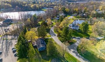 13 Manor Dr, Andover, NJ 07860