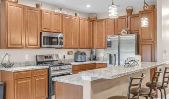 252 Hawthorn Ln, Barnegat, NJ 08005