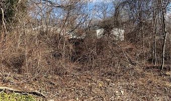 27 Oxford Rd, Cumberland, RI 02864