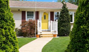 327 Pacific Ave, Beachwood, NJ 08722
