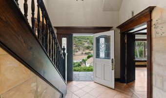 1561 Lookout Dr, Agoura Hills, CA 91301