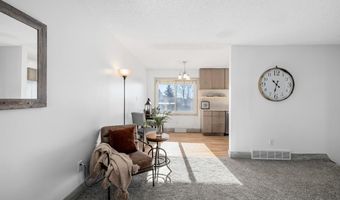 609 RIDGELAND St, Cheyenne, WY 82009