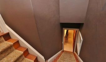 15 McKinley St, Bangor, ME 04401