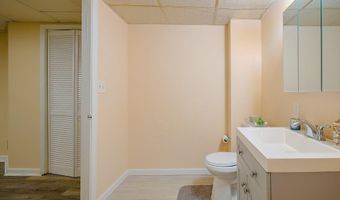 3020 GREEN St, Claymont, DE 19703