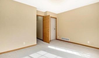 616 Autumn Ridge Ct, Andover, KS 67002