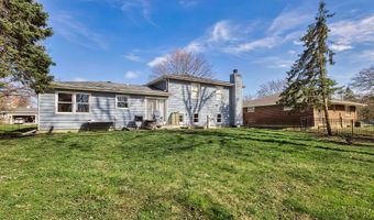 672 Garys Dr, Antioch, IL 60002