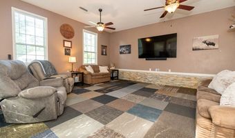 102 Pinehurst Dr, Ashford, AL 36312