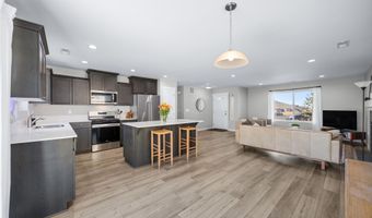 611 Rosewood Dr, Bellevue, ID 83313