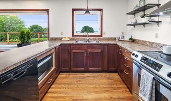 410 Pleasant Ave, Astoria, OR 97103