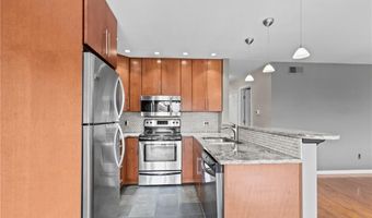 76 Valley Green Ct B, North Providence, RI 02904