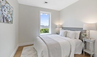 301 Border St 607, Boston, MA 02128