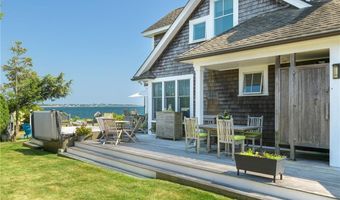 4 Hull Cove St, Jamestown, RI 02835