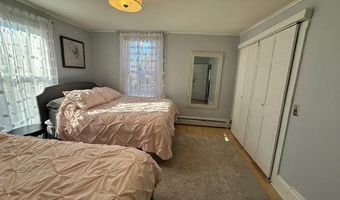 68 Park St, Belfast, ME 04915