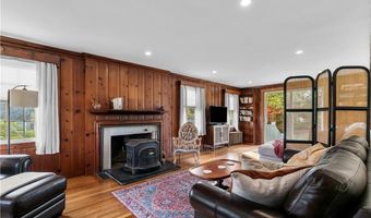 72 Kane Ave, Middletown, RI 02842