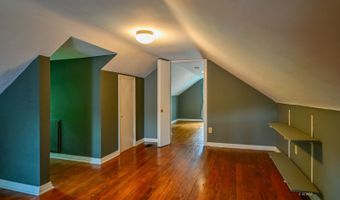 37 Euclid Dr, Athens, OH 45701
