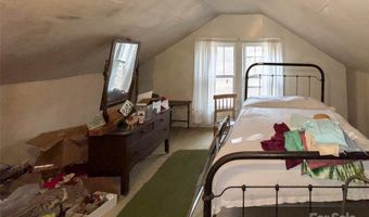 141 Burleson Dr, Bakersville, NC 28705