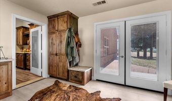 4905 Parkville Rd, Anderson, CA 96007