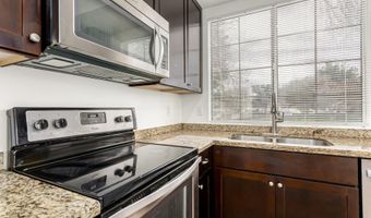 2875 W HIGHLAND St 1213, Chandler, AZ 85224
