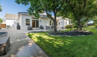 965 Springfield Dr, Gardnerville, NV 89460