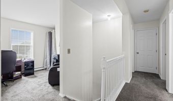 117 E Windswept Dr, Amsterdam, NY 12010