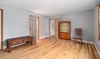 1129 Meadowdale Rd, Altamont, NY 12009