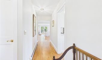30 Forest Rd W, Bristol, RI 02809