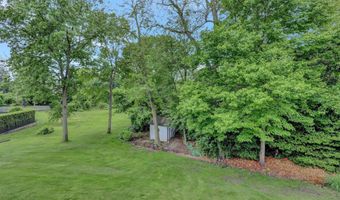 3245 Rambling Hill Ct, Allenwood, NJ 08720