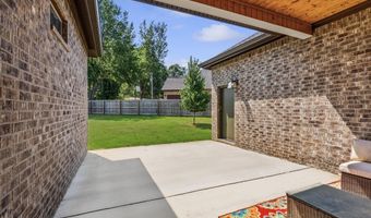 1121 Essex Dr, Benton, AR 72019