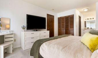 65 Peddlars Dr 65, Branford, CT 06405