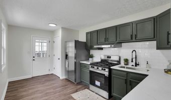 3832 Laguna Dr, Columbus, OH 43232