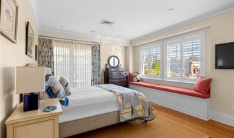 24 Brown And Howard Wharf 302, Newport, RI 02840
