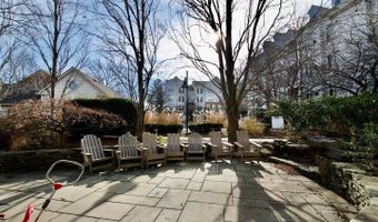 2324 HENSHAW Pl 3, Alexandria, VA 22311