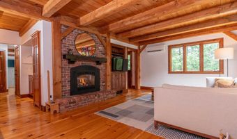 395 Hillwinds Rd, Brattleboro, VT 05301