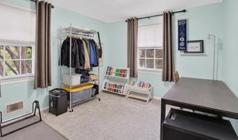 5703 CROMWELL Dr, Bethesda, MD 20816