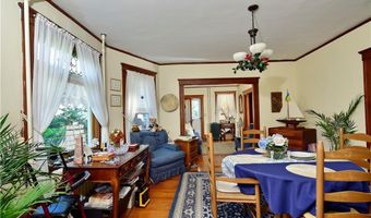 1 Arnold Ave, Newport, RI 02840