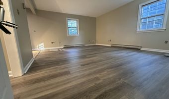 239 Old Farms Rd APT 18A, Avon, CT 06001