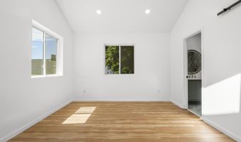 810 Brewster St, Bridgeport, CT 06605
