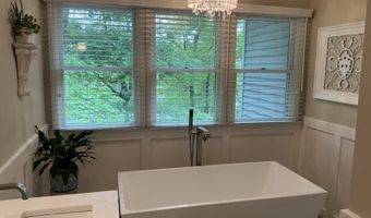 48 Hemlock Ave, Andover, NJ 07860