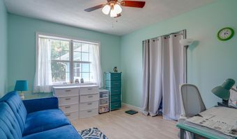 5052 Schira St, Bay St. Louis, MS 39520