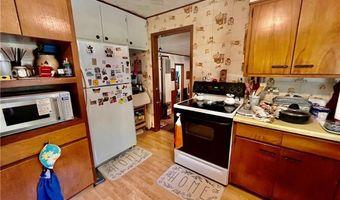 301 S High School Ave, Altamont, KS 67330